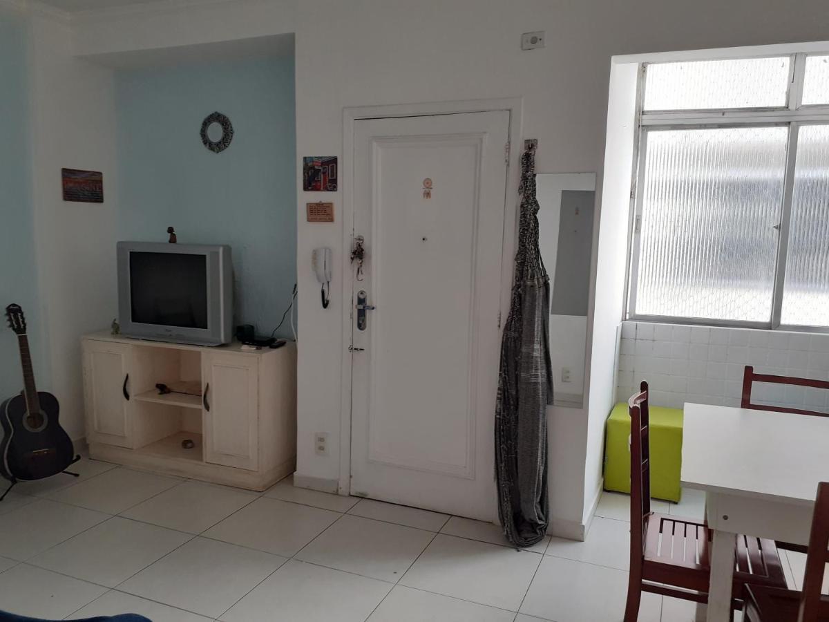 Apartamento Vento E Mar - 2 Quartos Com Sacada Na Quadra Da Praia Do Gonzaga Santos  Exterior foto